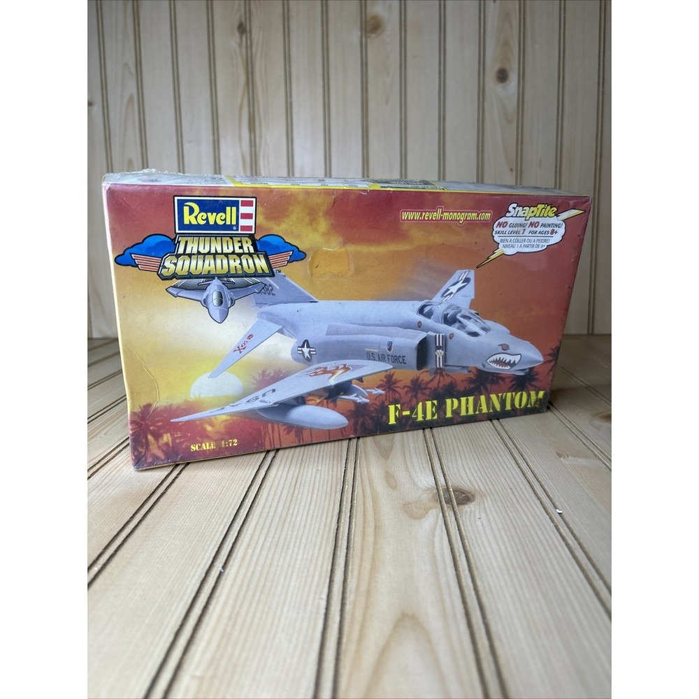 Vintage‎ Revell 1/72  USAF Thunder Squadron F4-E Phantom SnapTite New SEALED